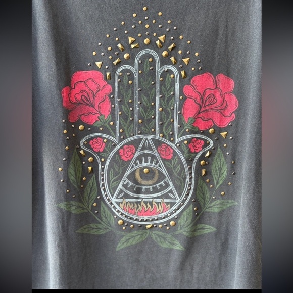 Lucky Brand “Rose Hamsa Boyfriend Tee” in “jet black” color, 100% Cotton 🌹 - Picture 5 of 7